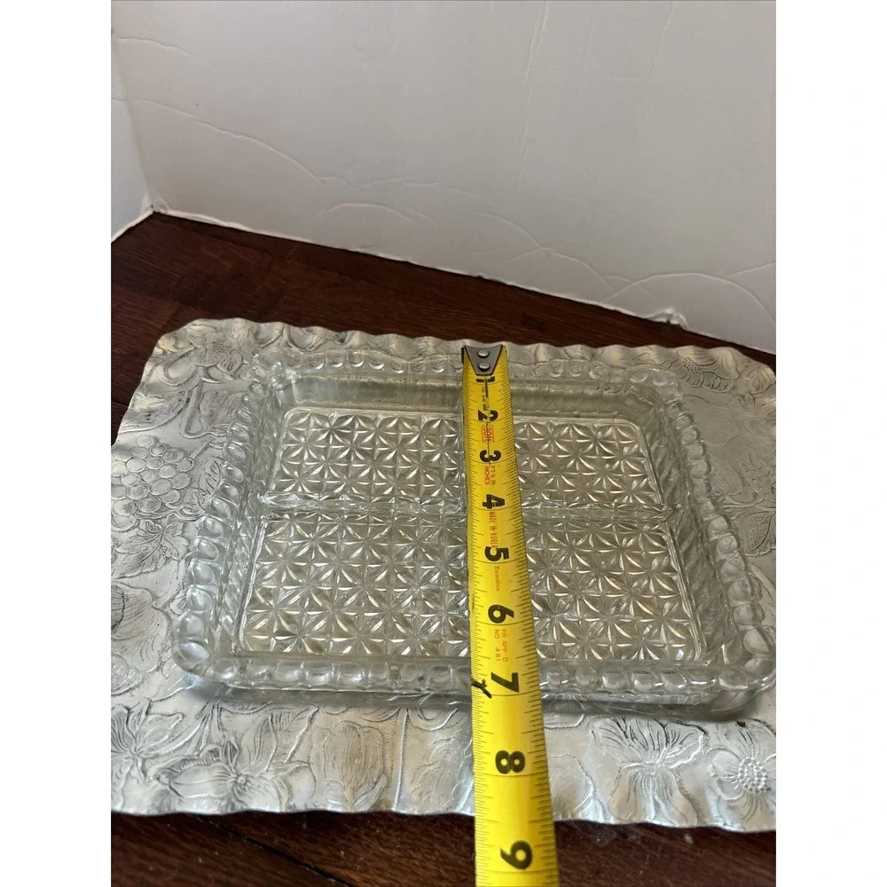 VTG‎ Hand Finished Aluminum Serving Tray Fruit Dogwood Glass Divided Insert, Lid